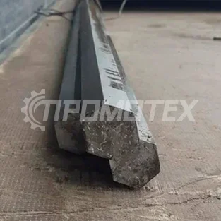 Стальной шестигранник